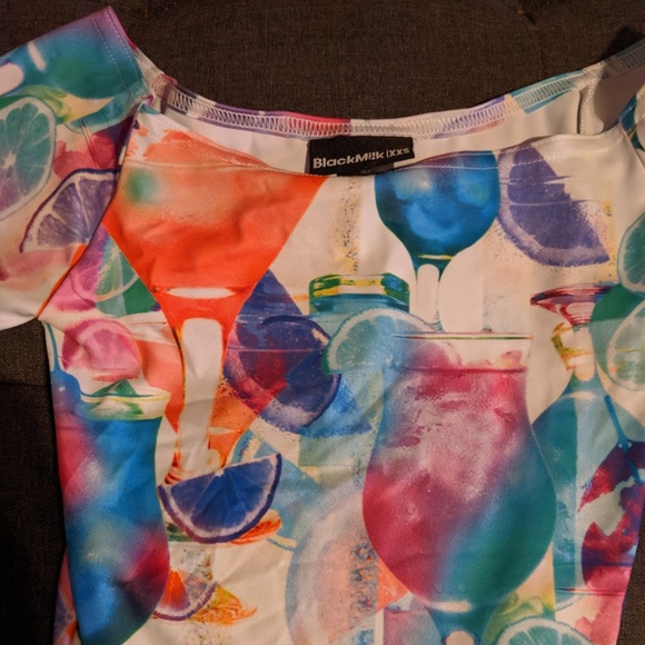 ✨SALE✨BLACK MILK MARTINI OFF THE SHOULDER CROP - Picture 5 of 6